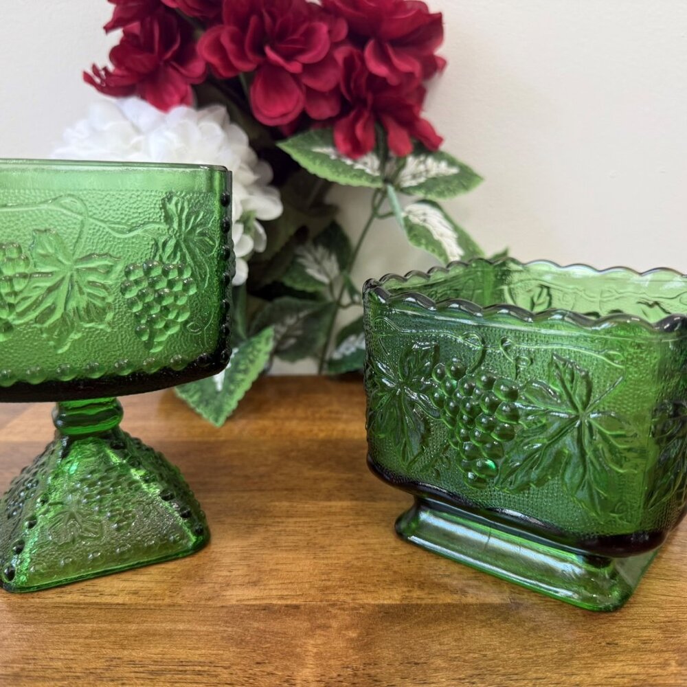 Vintage Indiana Glass Harvest Grape Green Compote and Candy Dish‎ Pressed Glass